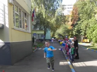 Средняя общеобразовательная школа №556 с дошкольным отделением на Днепропетровской улице 